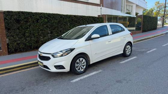 CHEVROLET ONIX 1.0 MPFI LT 8V FLEX 4P MANUAL CHEVROLET ONIX 1.0 MPFI LT 8V FLEX 4P MANUAL